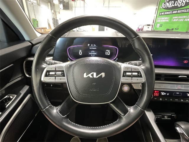 Vehicle image 11 of 29