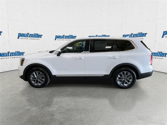 Vehicle image 9 of 29