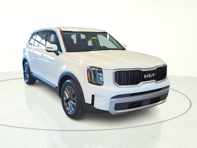 2023 Kia Telluride LX Image 3 of 28