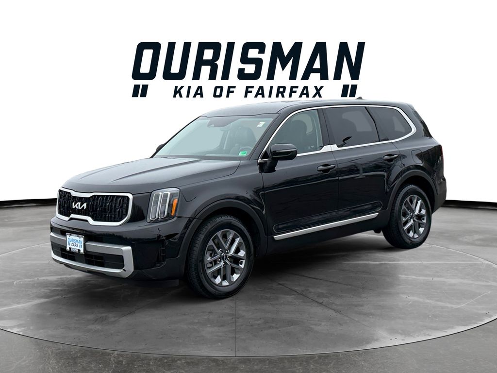 2023 Kia Telluride LX Image 1 of 31