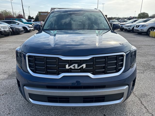 2023 Kia Telluride S Image 2 of 15