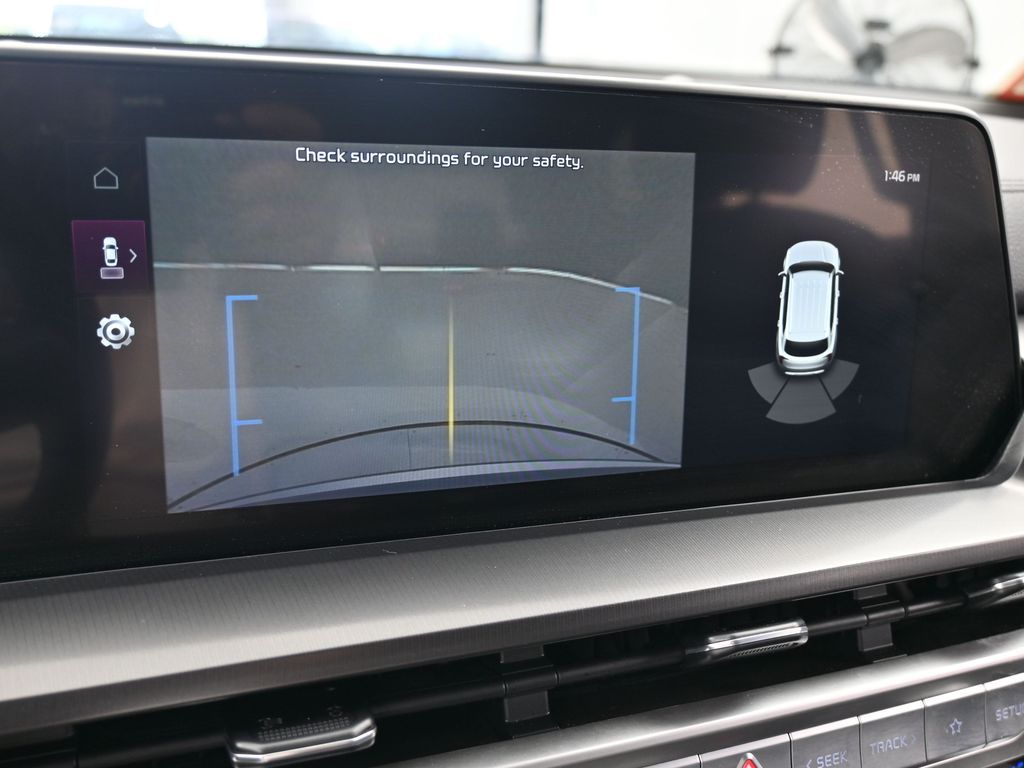 Vehicle image 48 of 68