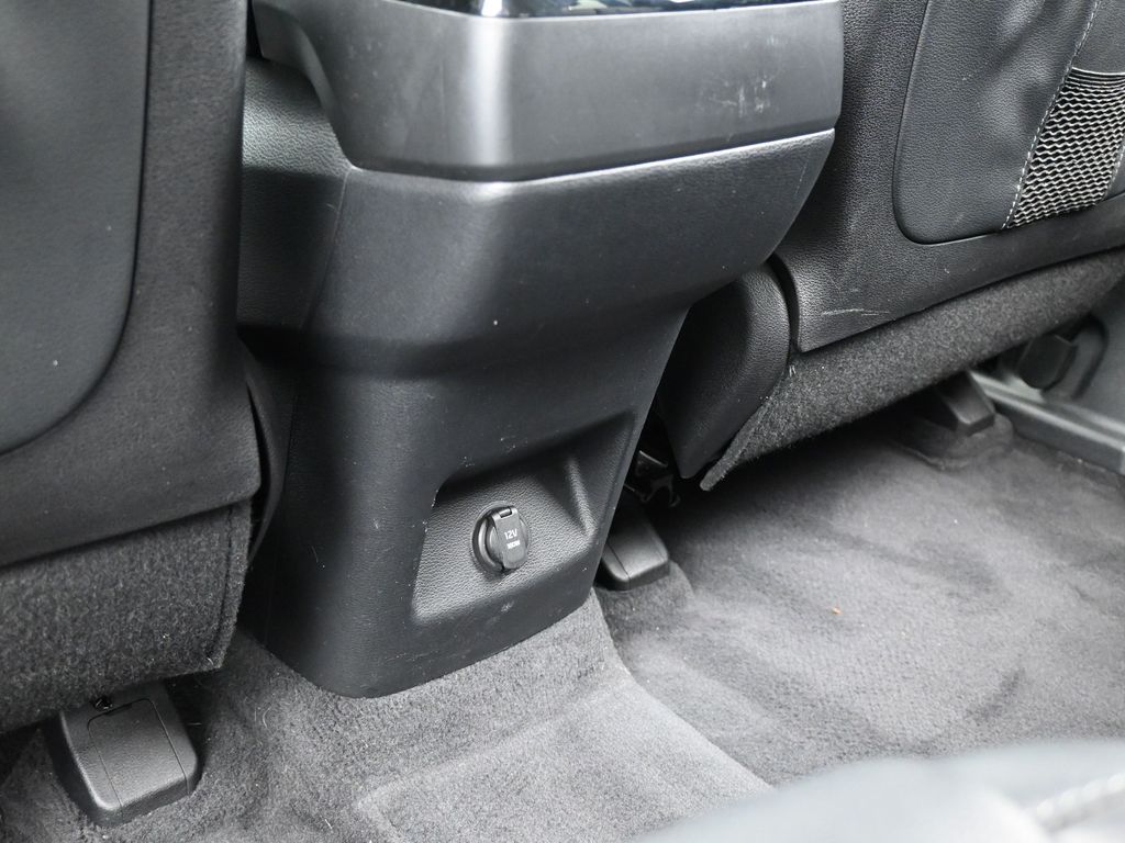 Vehicle image 57 of 68