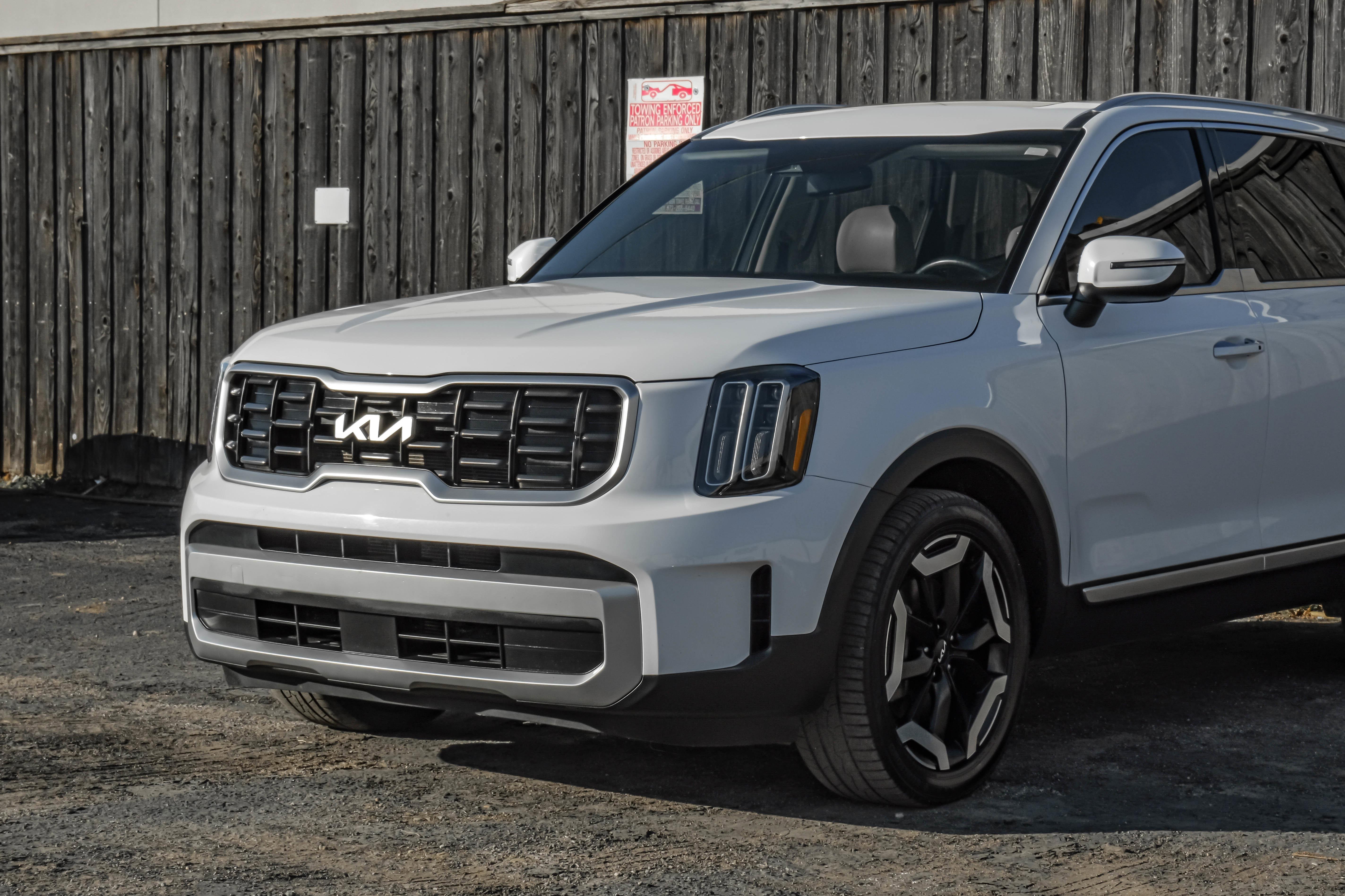 2023 Kia Telluride S Image 3 of 62