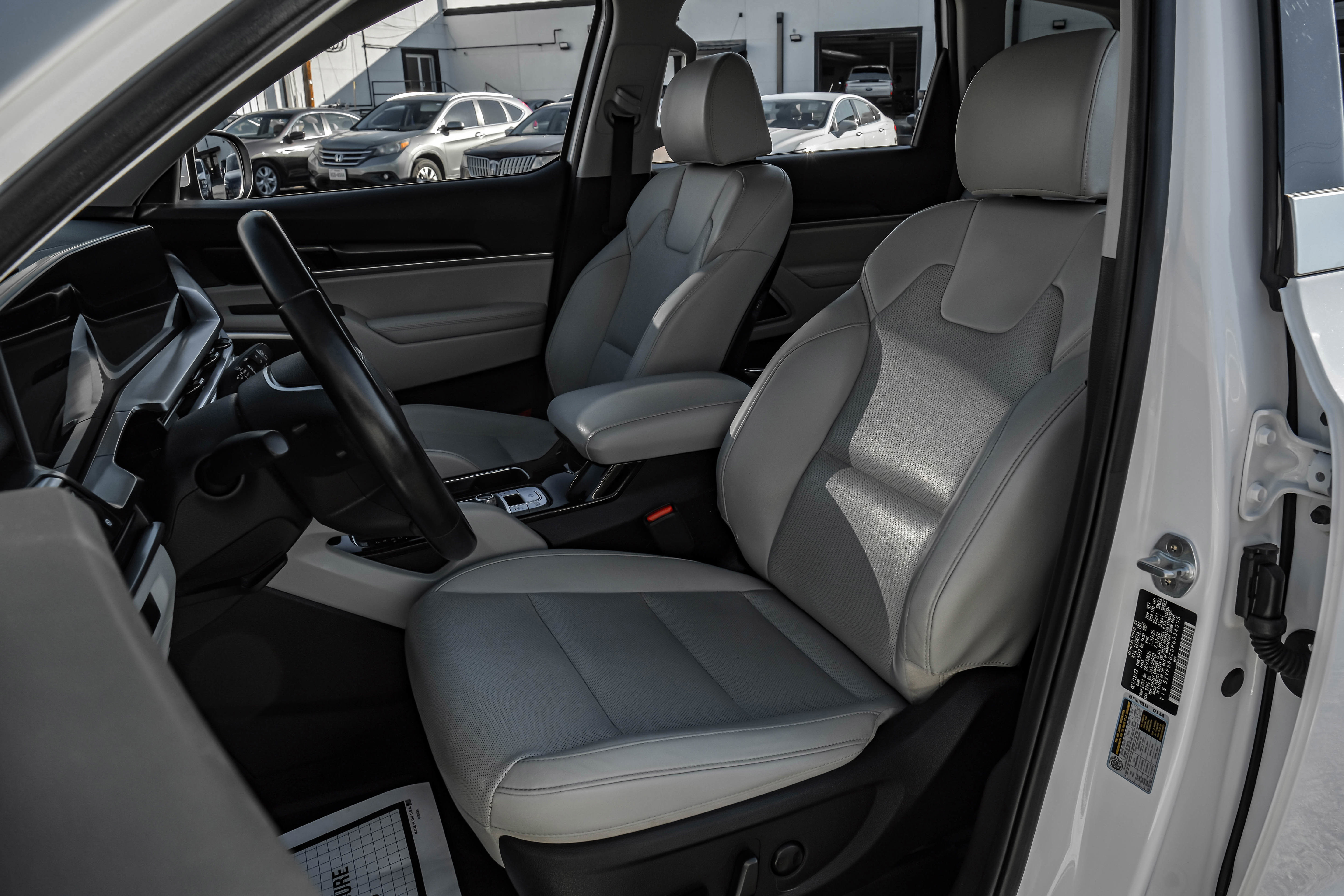 2023 Kia Telluride S Image 25 of 62