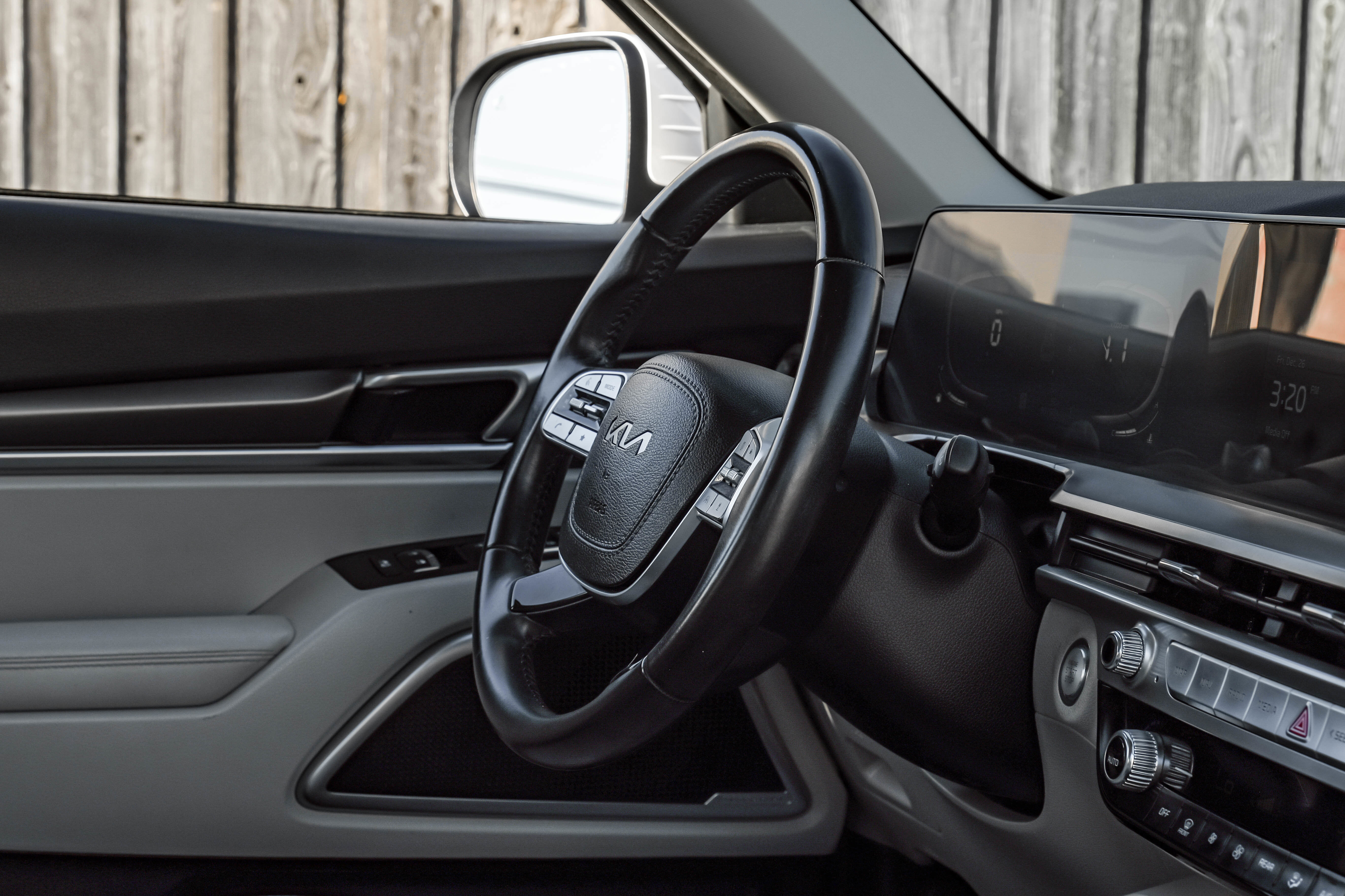 2023 Kia Telluride S Image 32 of 62