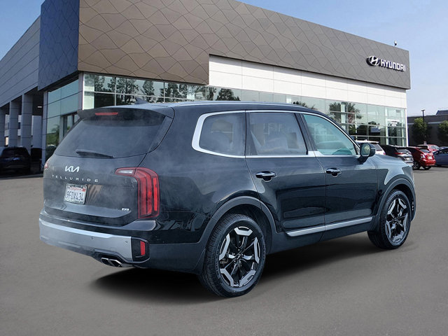 2023 Kia Telluride S Image 5 of 28