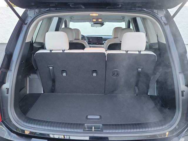2023 Kia Telluride S Image 10 of 28