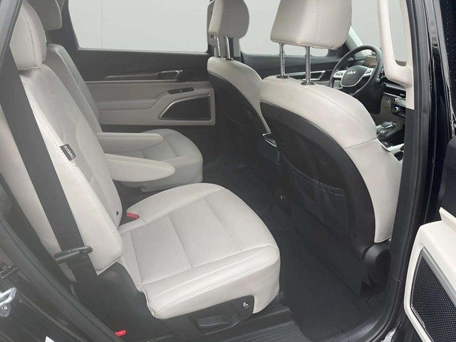 2023 Kia Telluride S Image 12 of 34