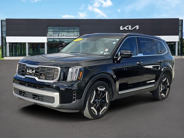 2023 Kia Telluride S Image 1 of 31