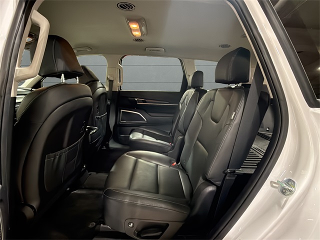 2023 Kia Telluride S Image 14 of 24