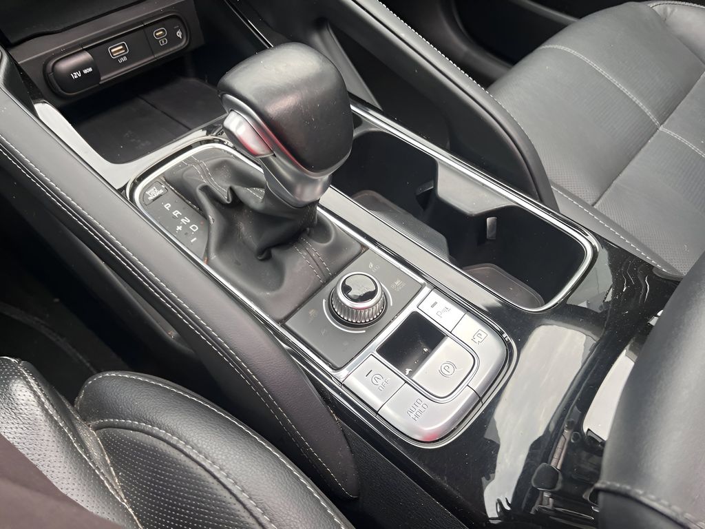 2023 Kia Telluride SX Image 17 of 35