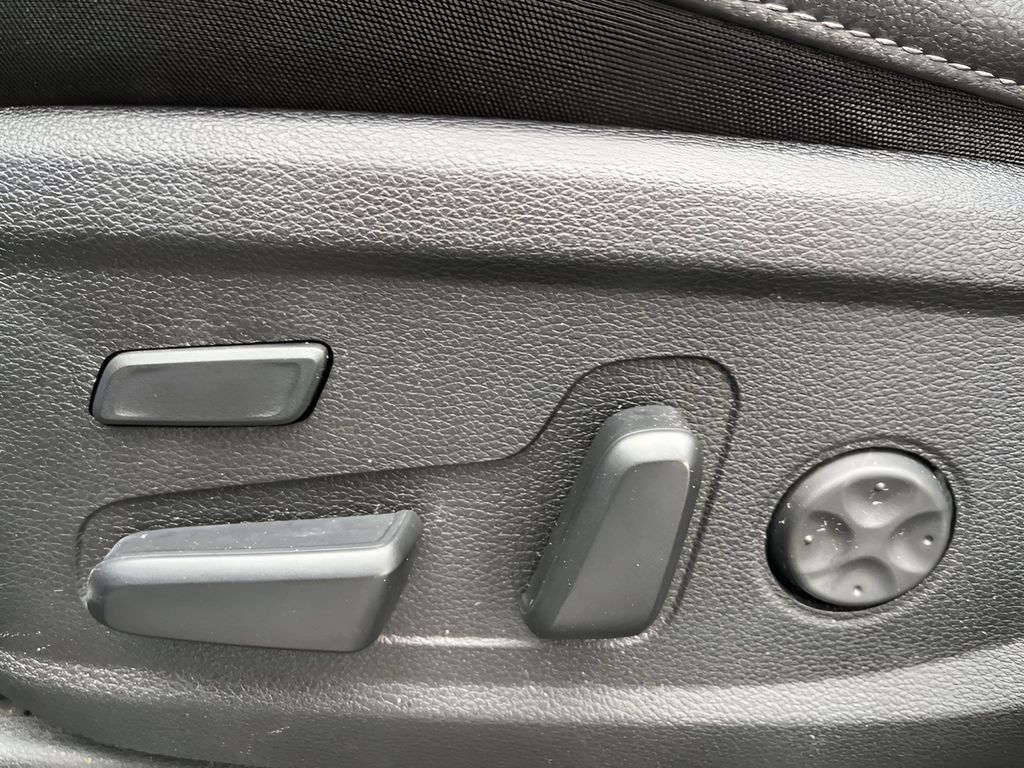 2023 Kia Telluride SX Image 21 of 35