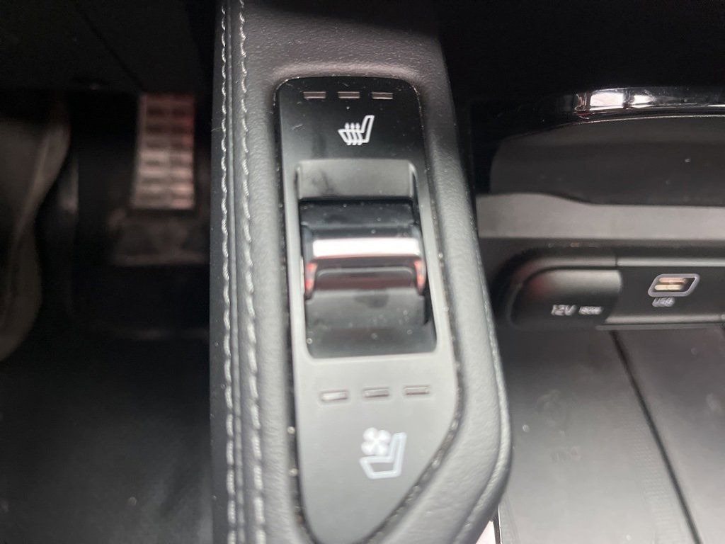 2023 Kia Telluride SX Image 26 of 35