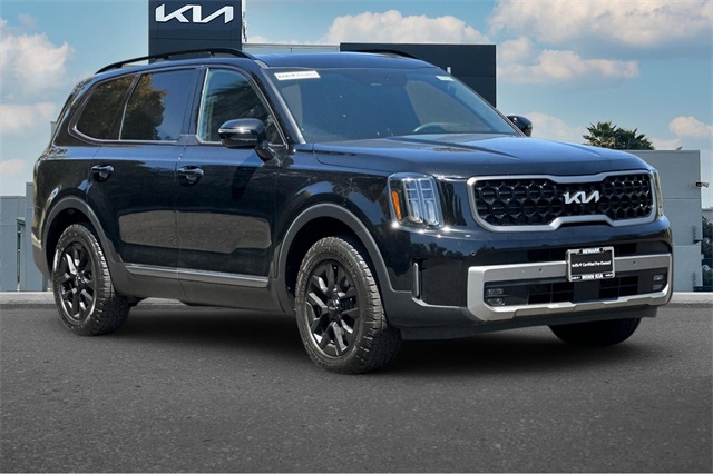 Vehicle image 2 of 25