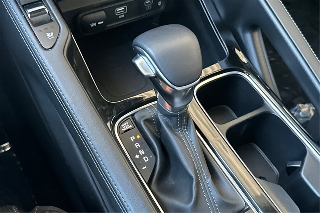 Vehicle image 20 of 25