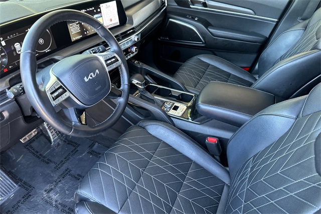 Vehicle image 7 of 25