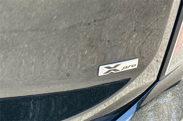 Vehicle image 23 of 25