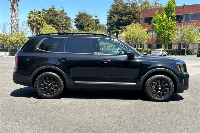 Vehicle image 4 of 25