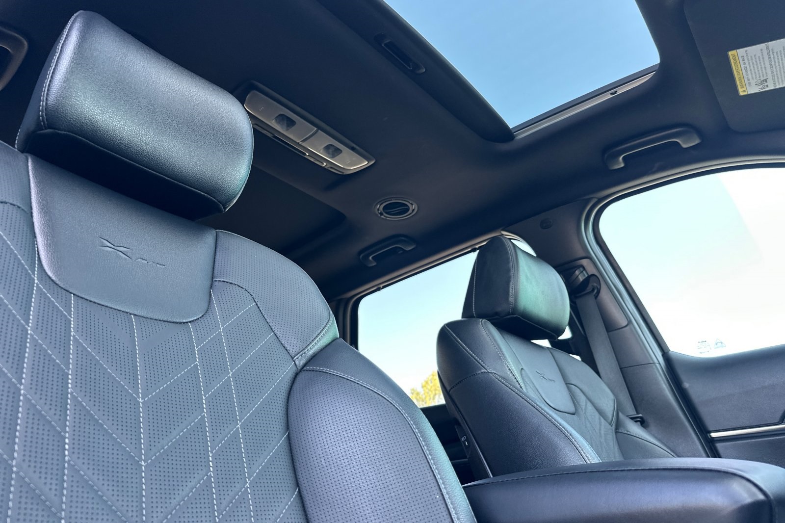 Vehicle image 20 of 53