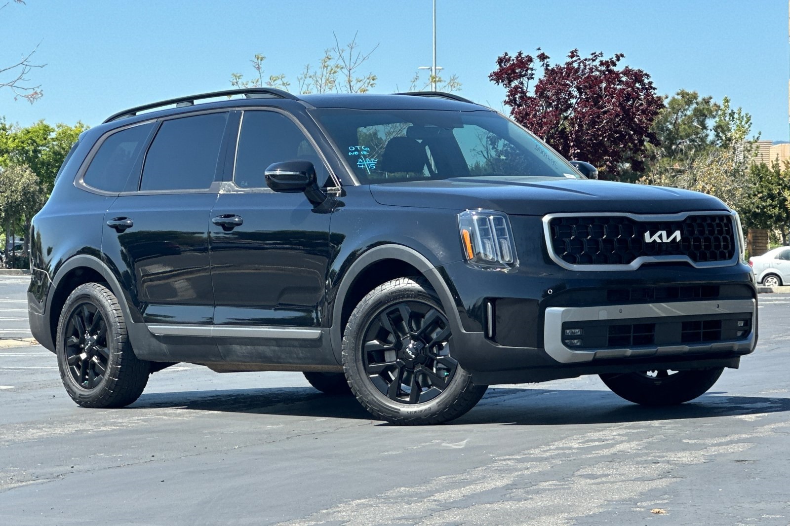 Vehicle image 4 of 53