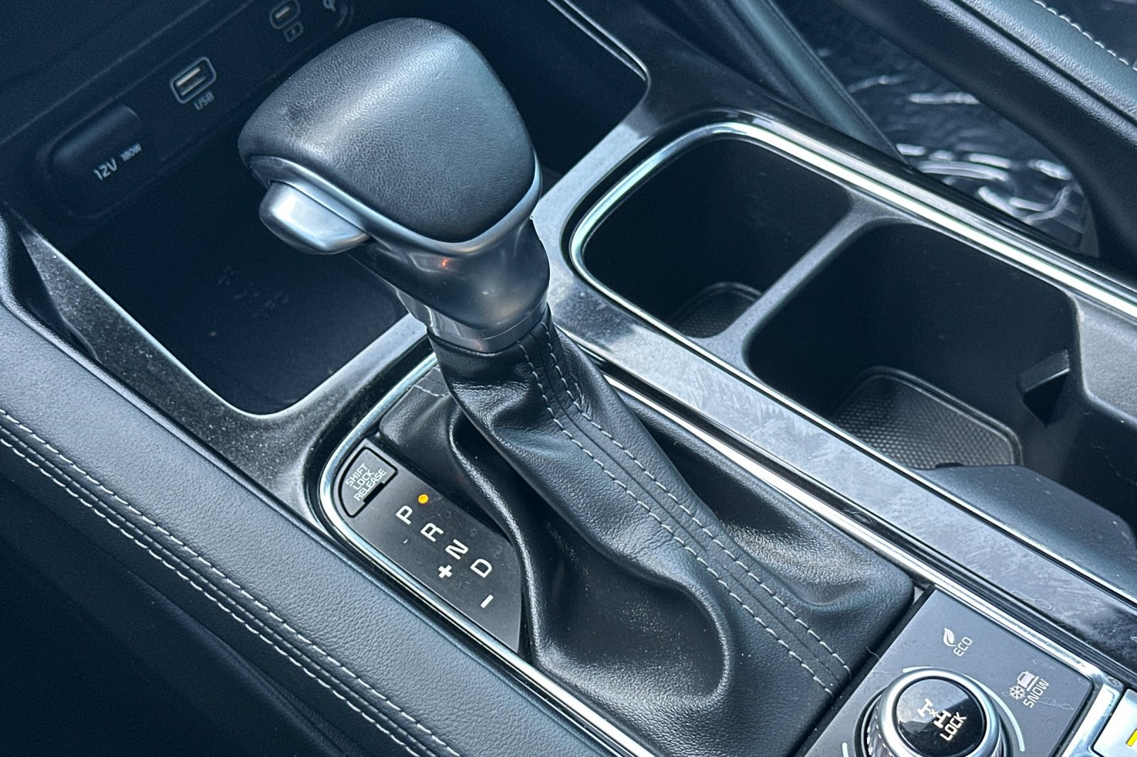 Vehicle image 33 of 53