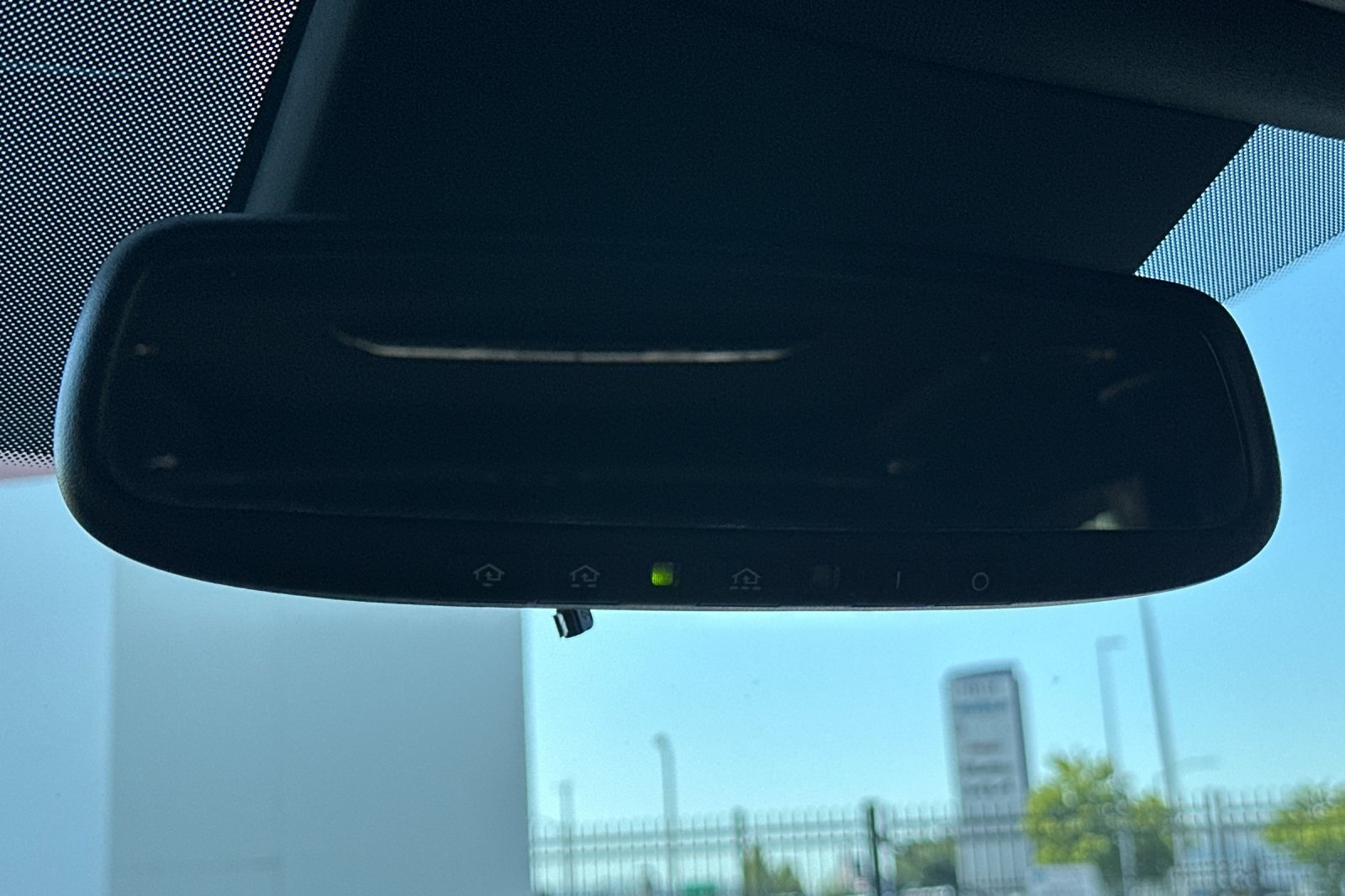 Vehicle image 25 of 53