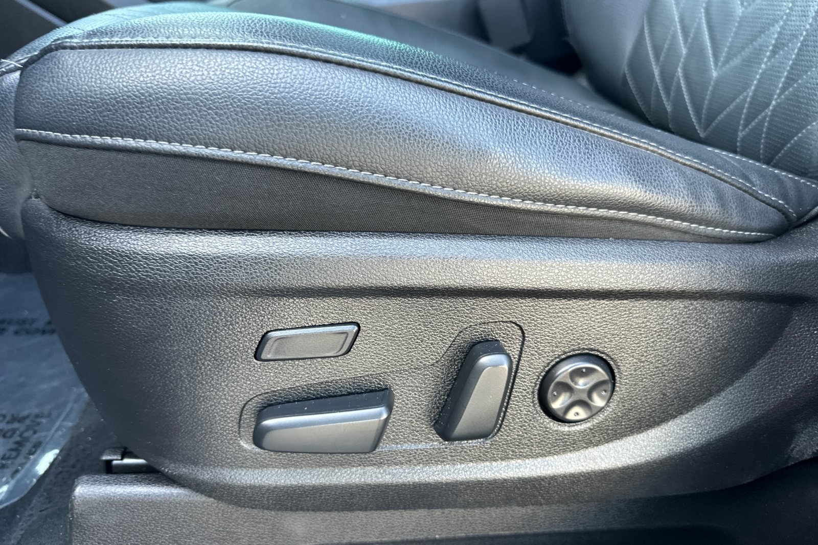 Vehicle image 13 of 53
