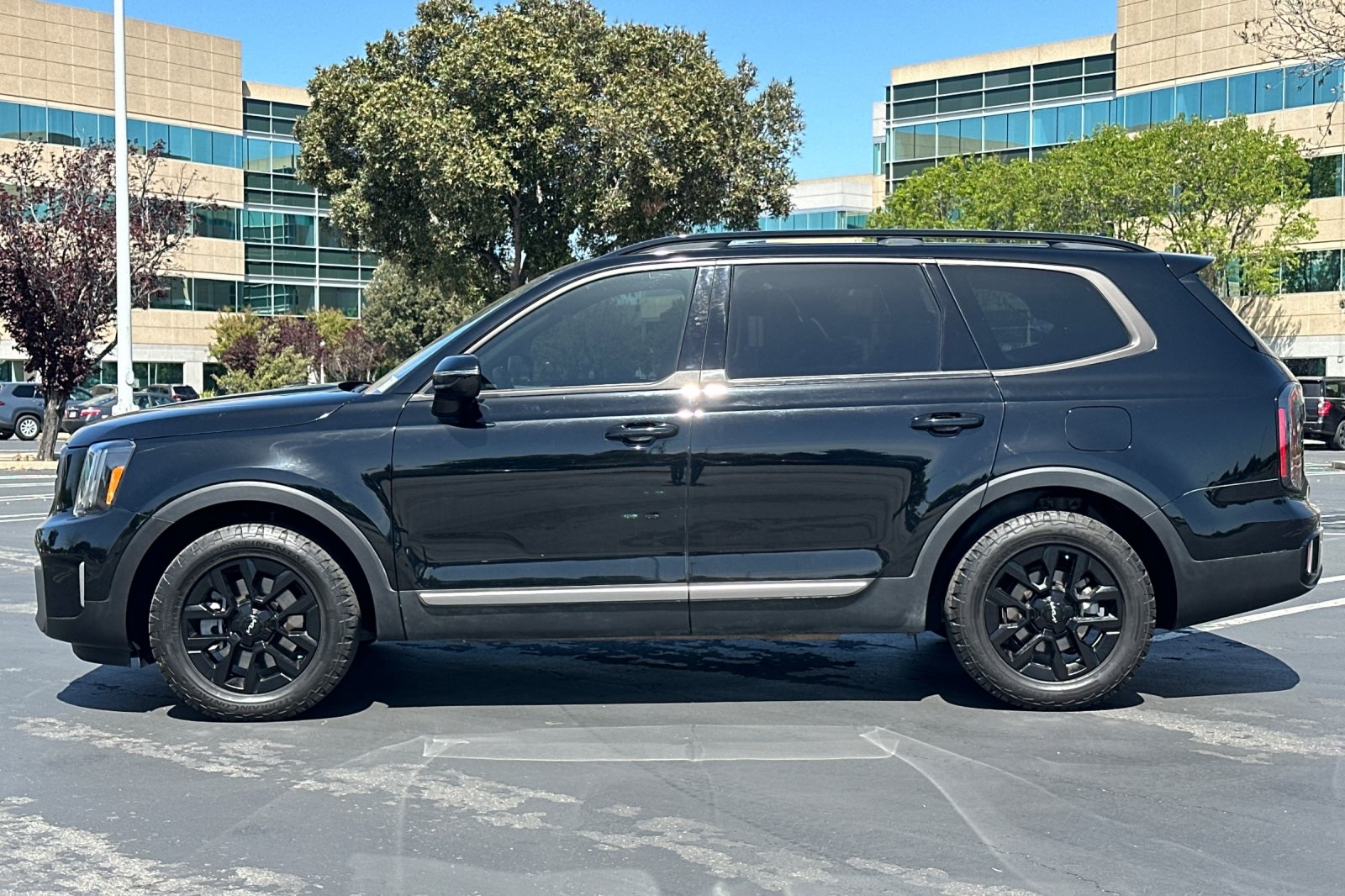 Vehicle image 9 of 53