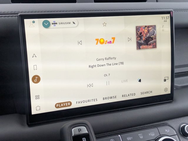 2023 Land Rover Defender V8 Image 24 of 31