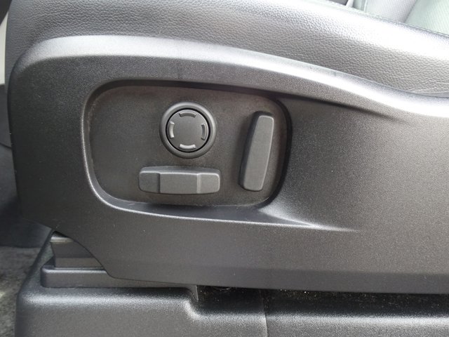 2023 Land Rover Defender X-Dynamic SE Image 34 of 34