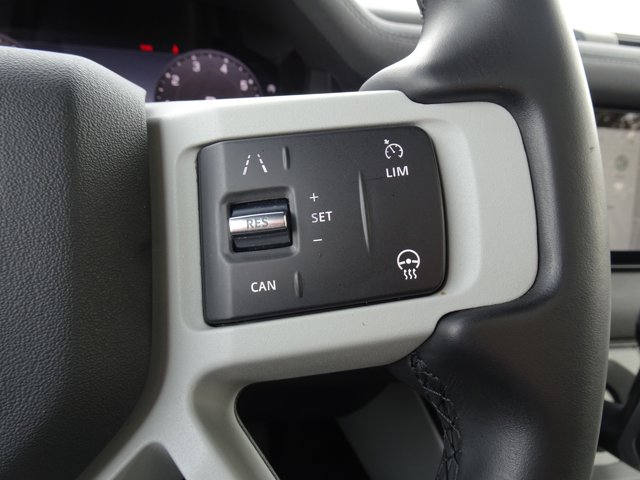 2023 Land Rover Defender X-Dynamic SE Image 23 of 34