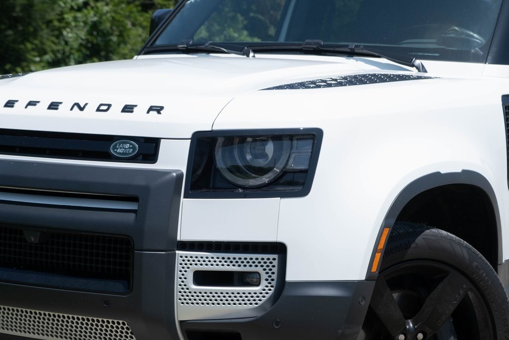Vehicle image 37 of 49