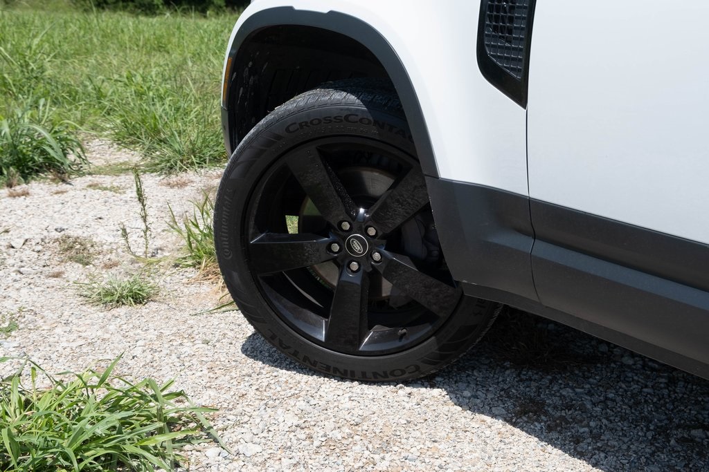 Vehicle image 8 of 49