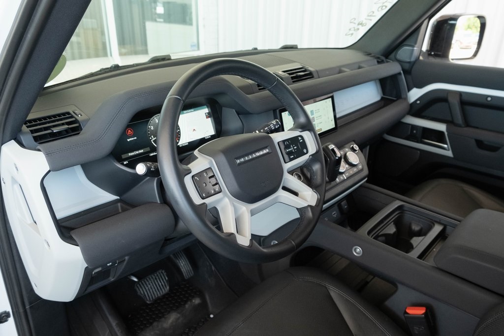 Vehicle image 19 of 49