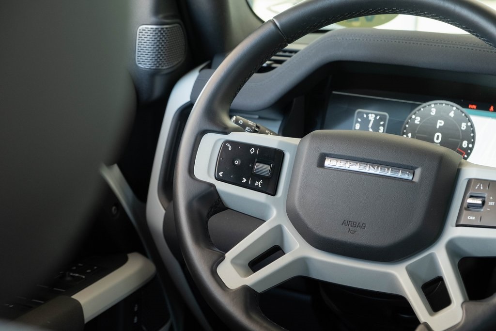 Vehicle image 42 of 49