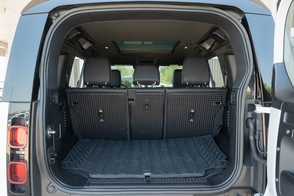 Vehicle image 10 of 49