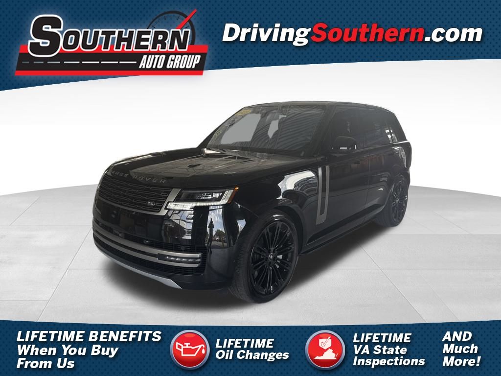 2023 Land Rover Range Rover SE Image 1 of 22