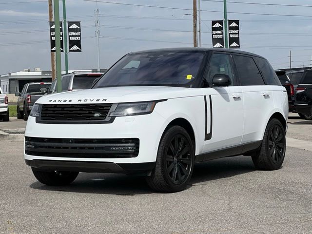 2023 Land Rover Range Rover SE Image 1 of 42
