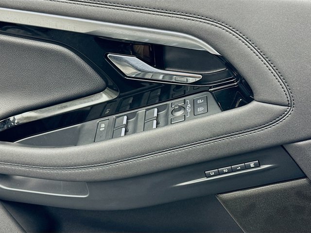 Vehicle image 14 of 20