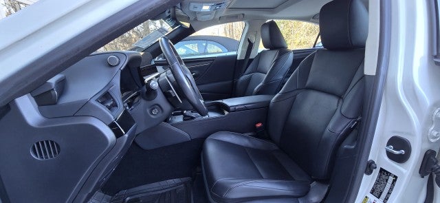 2023 Lexus ES 350 Image 19 of 38