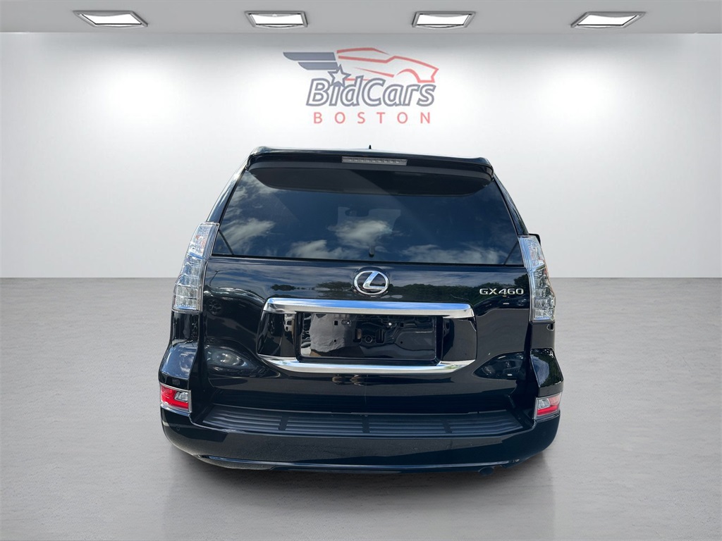 2023 Lexus GX 460 Premium Image 3 of 50