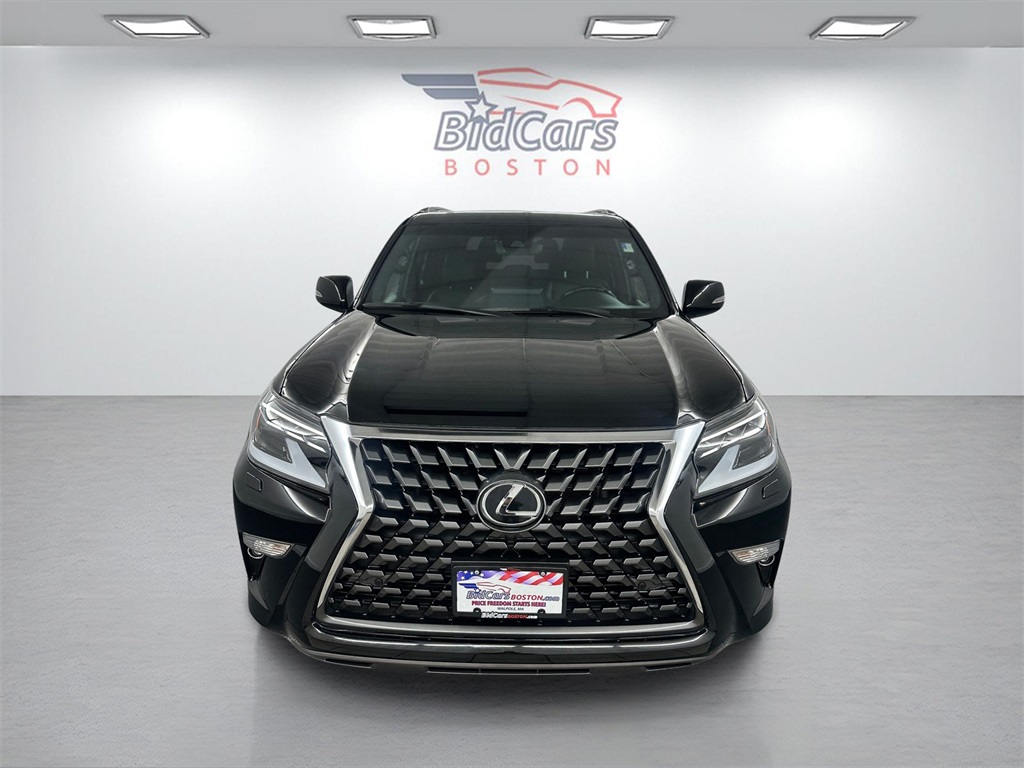 2023 Lexus GX 460 Premium Image 2 of 50