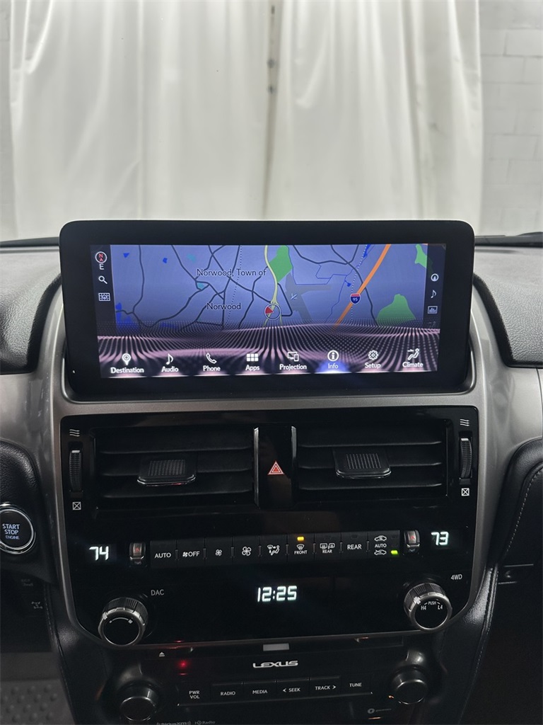 2023 Lexus GX 460 Premium Image 27 of 50