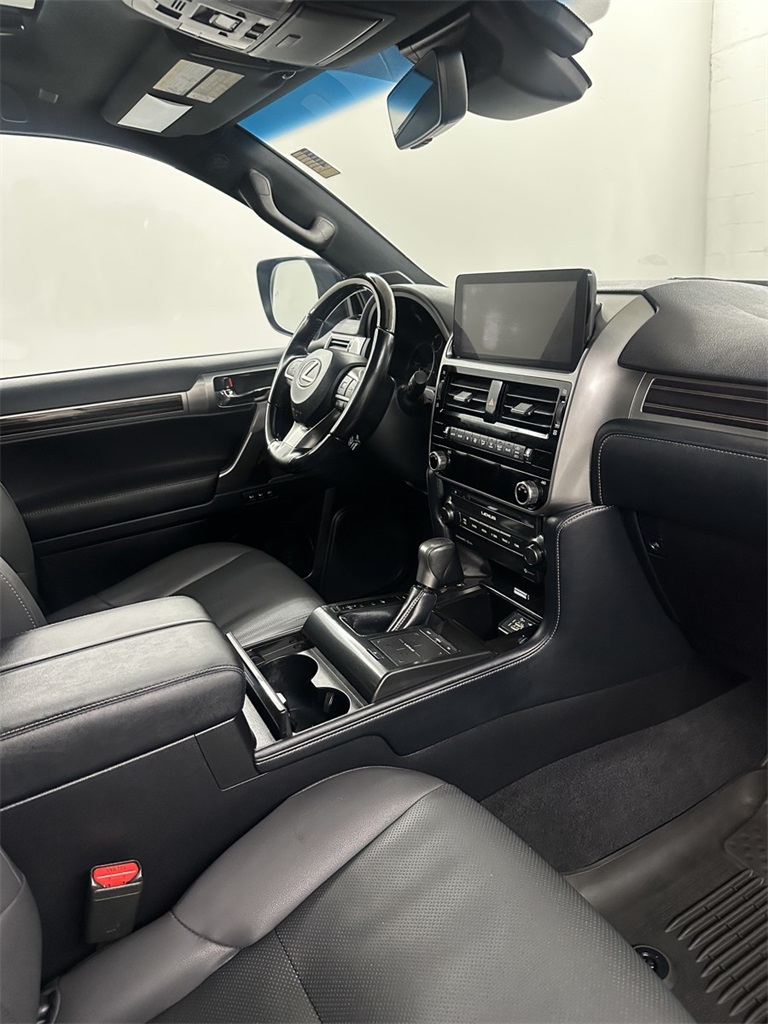 2023 Lexus GX 460 Premium Image 20 of 50