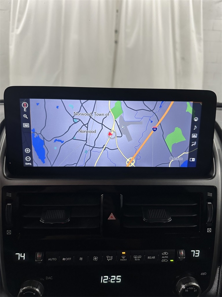 2023 Lexus GX 460 Premium Image 28 of 50