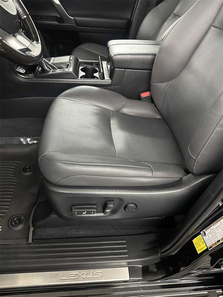 2023 Lexus GX 460 Premium Image 45 of 50