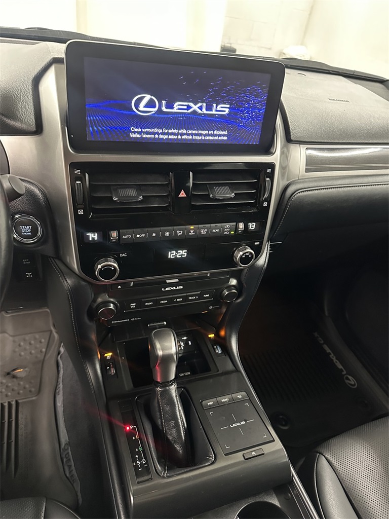 2023 Lexus GX 460 Premium Image 30 of 50