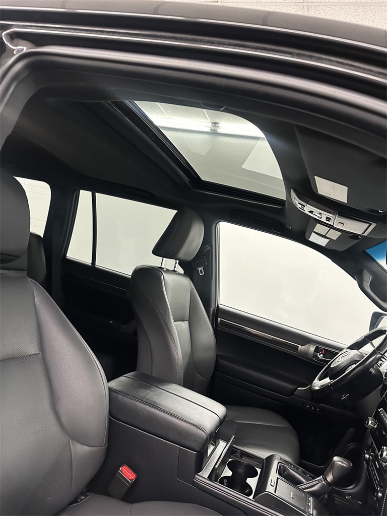 2023 Lexus GX 460 Premium Image 48 of 50