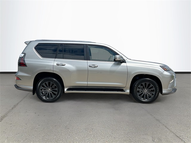 Vehicle image 4 of 36